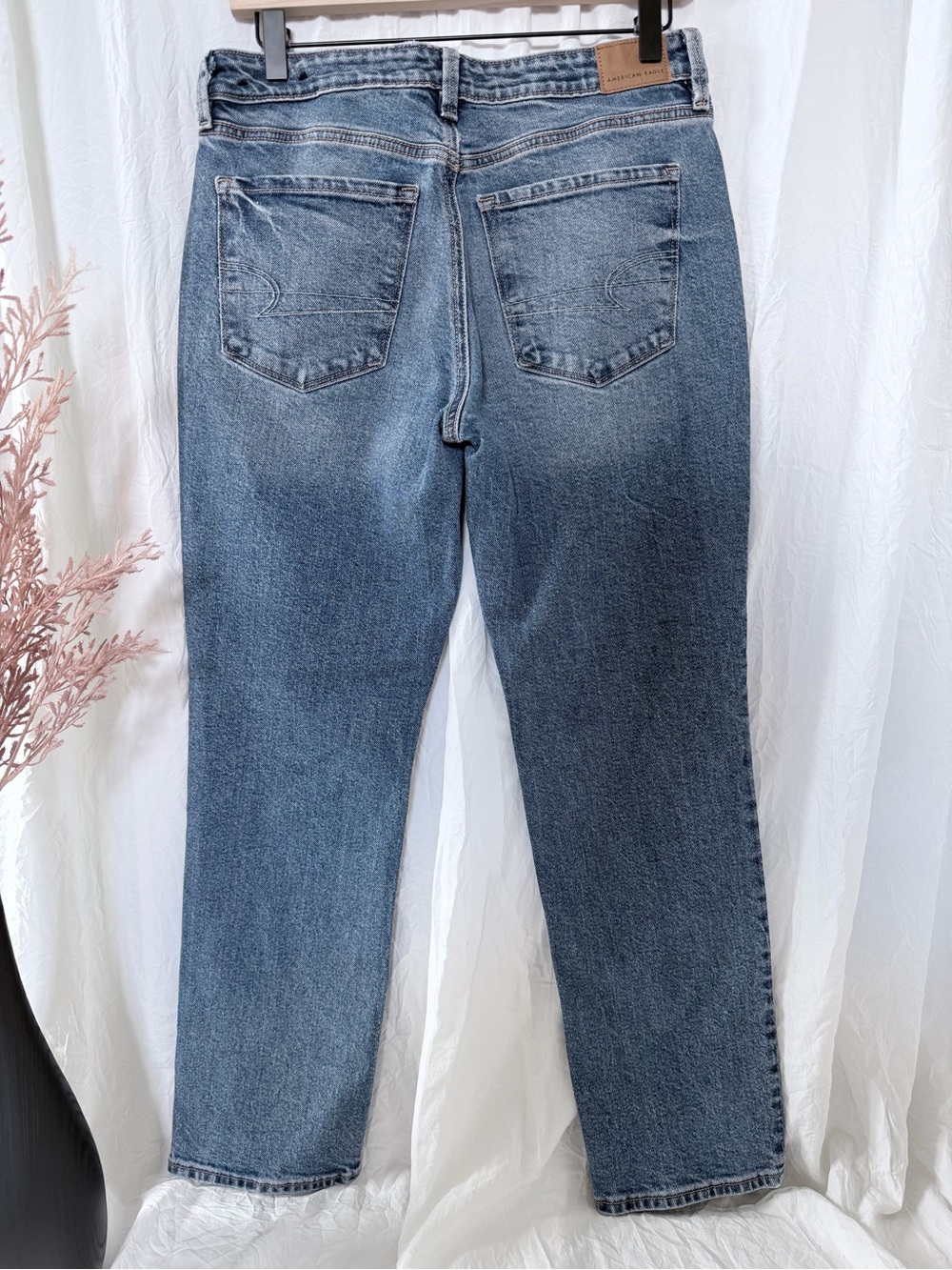 American Eagle Outfitters Medium Wash Skinny Jeans - Picture 5 of 11